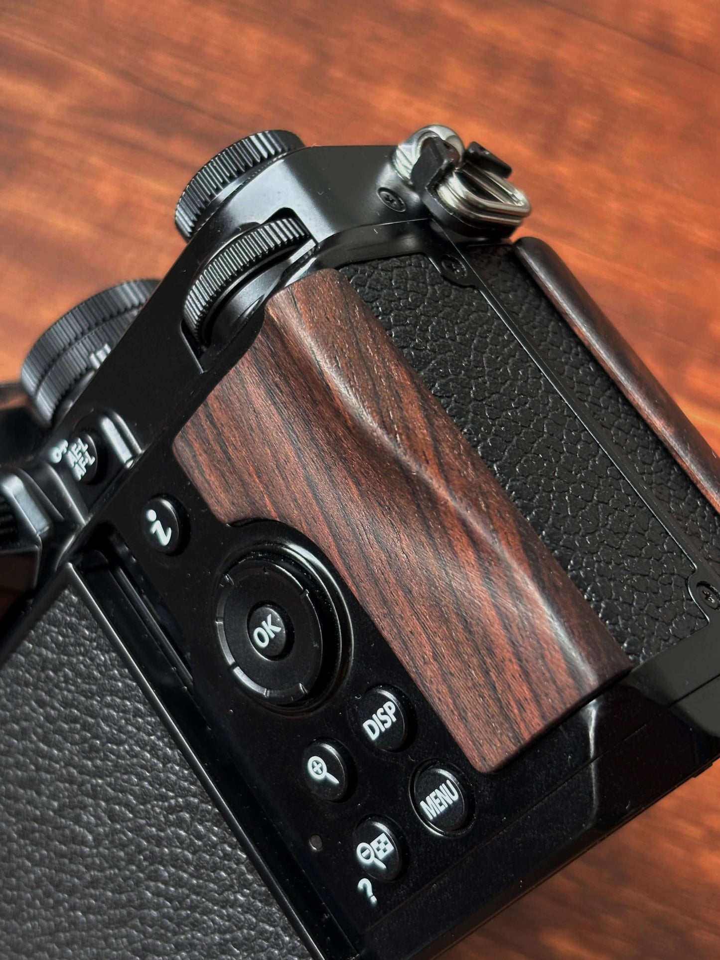 Nikon Zf Front Thumb Grip – Seamless Fit for Better Front Handling