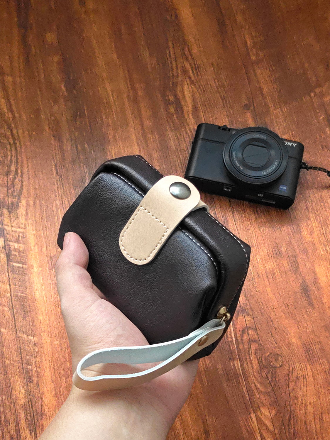 Mini Leather Camera Pouch for Sony RX100 / Ricoh GR Series