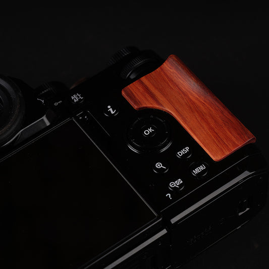 retro wood thumb grip on nikon zf camera