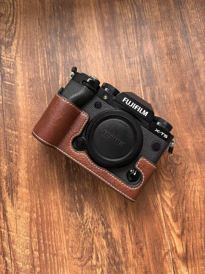 Fujifilm X-T5 Leather Half Case