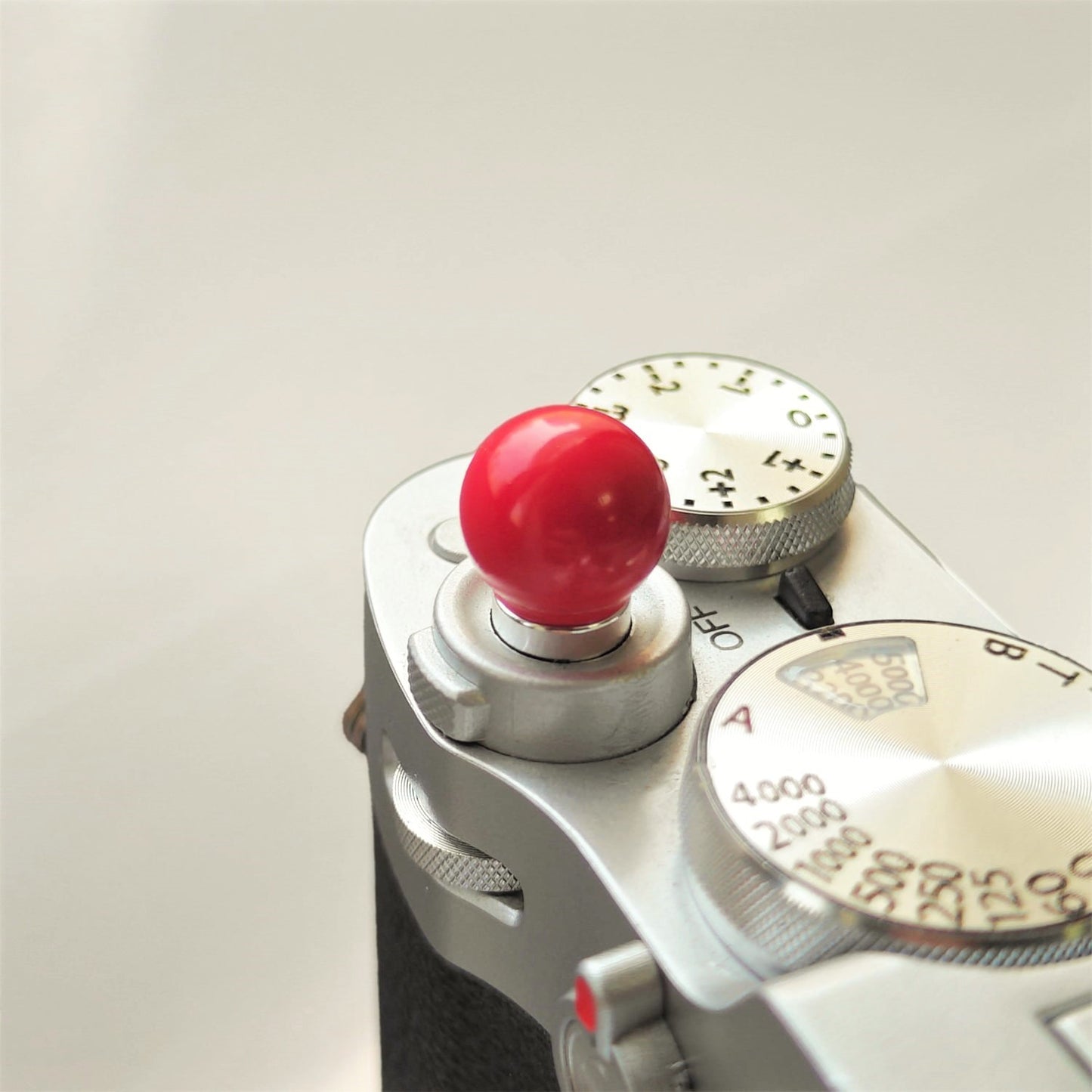 Arcade Red - Threaded Soft Release Button