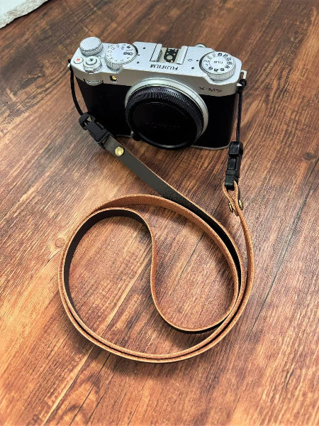 Slim cowhide dark brown camera strap detail