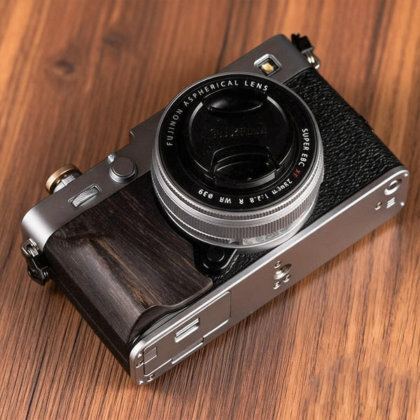 Fuji X-E5 camera with balck wood grip