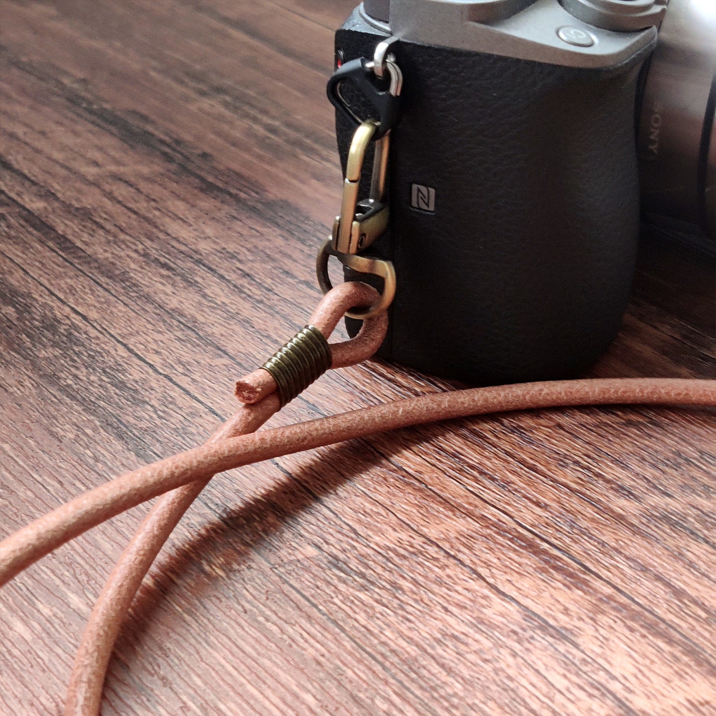 Cowhide Rope Camera Strap –  Ultra-thin Camera Leatehr Strap for Sony, Fujifilm & Compact Cameras