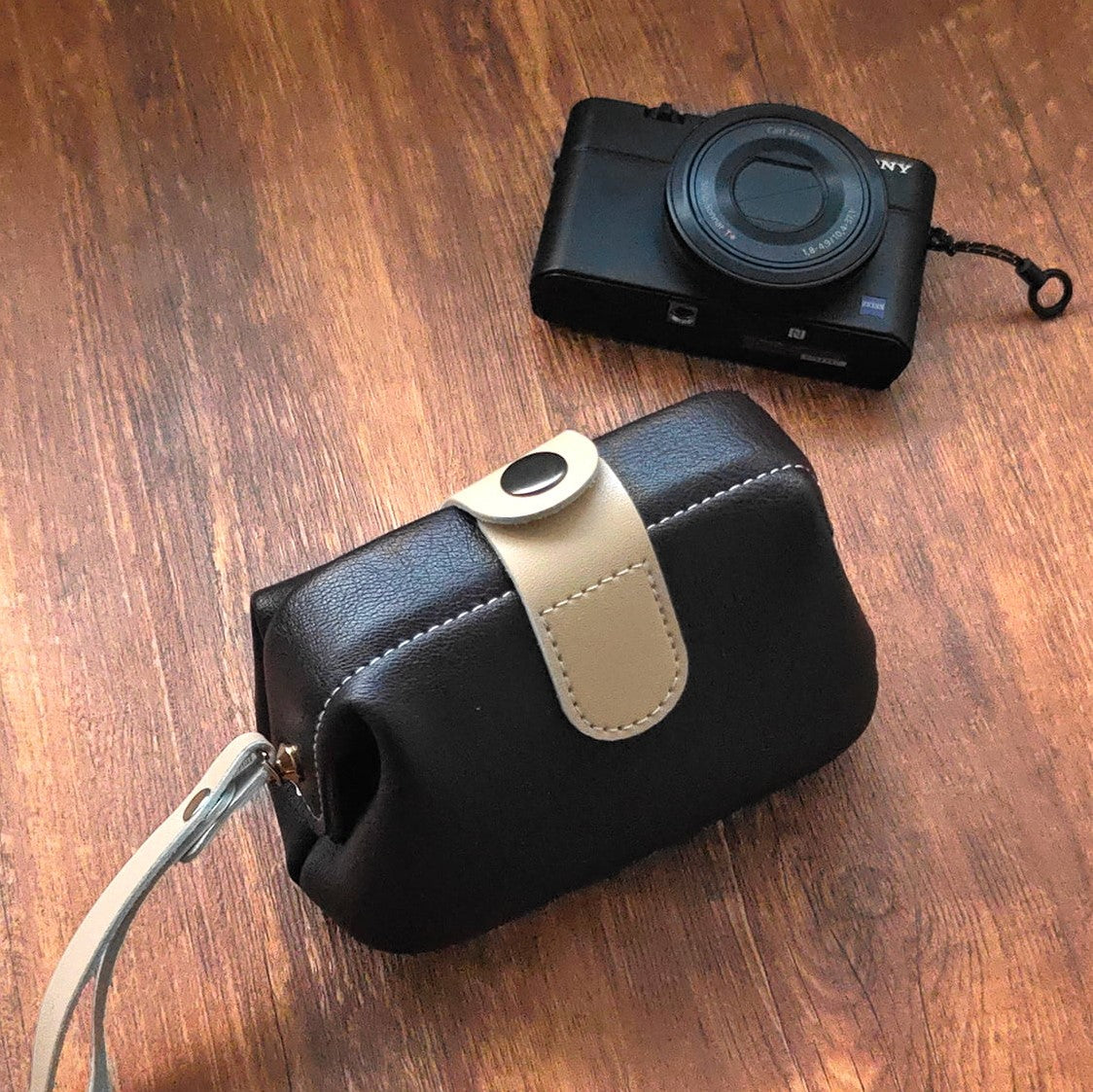 Mini Leather Camera Pouch for Sony RX100 / Ricoh GR Series
