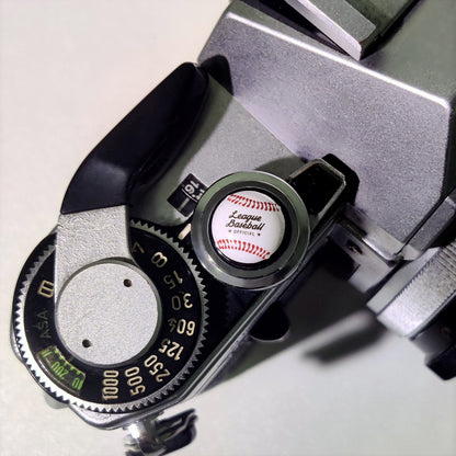 vintage sports style shutter button nikon zf